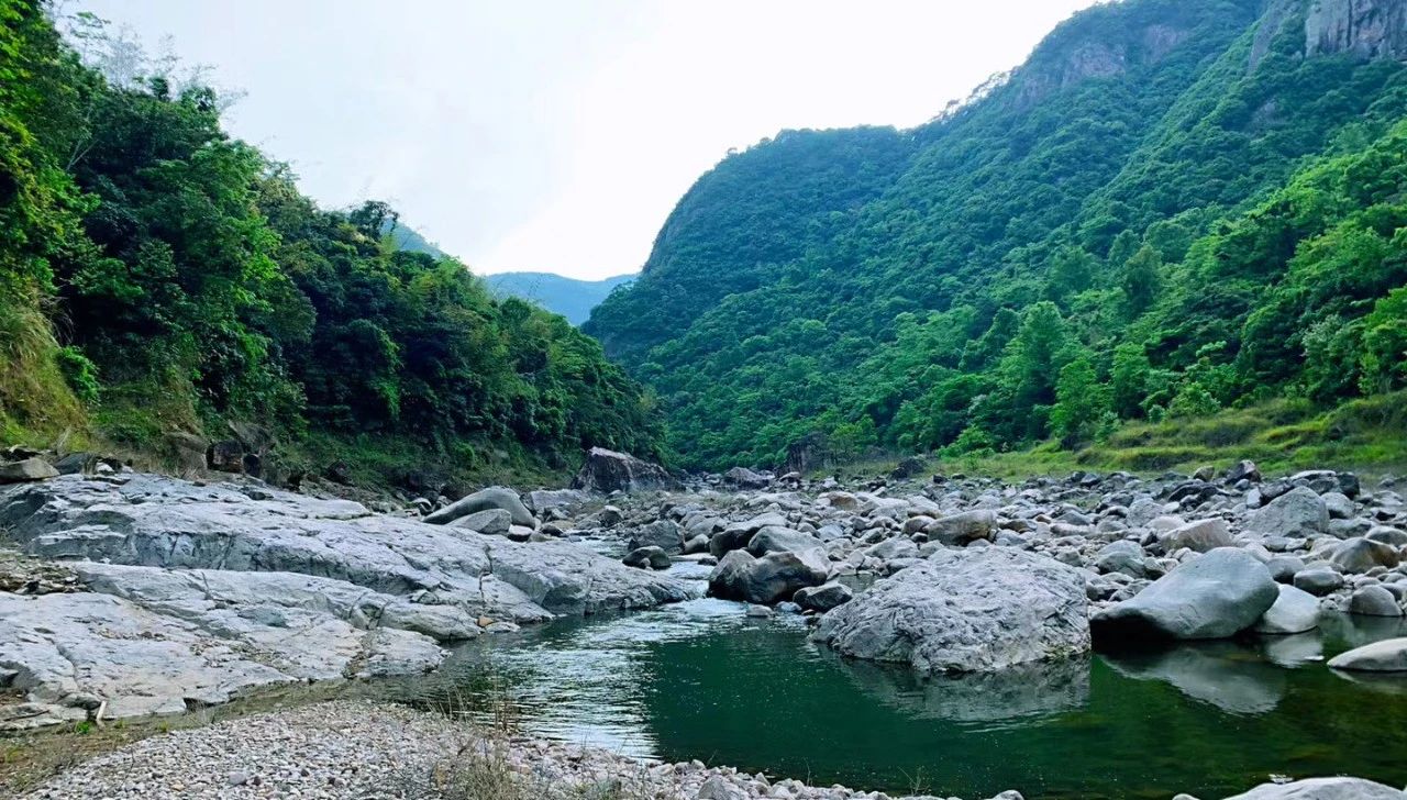 蓝微物,蓝溪微物