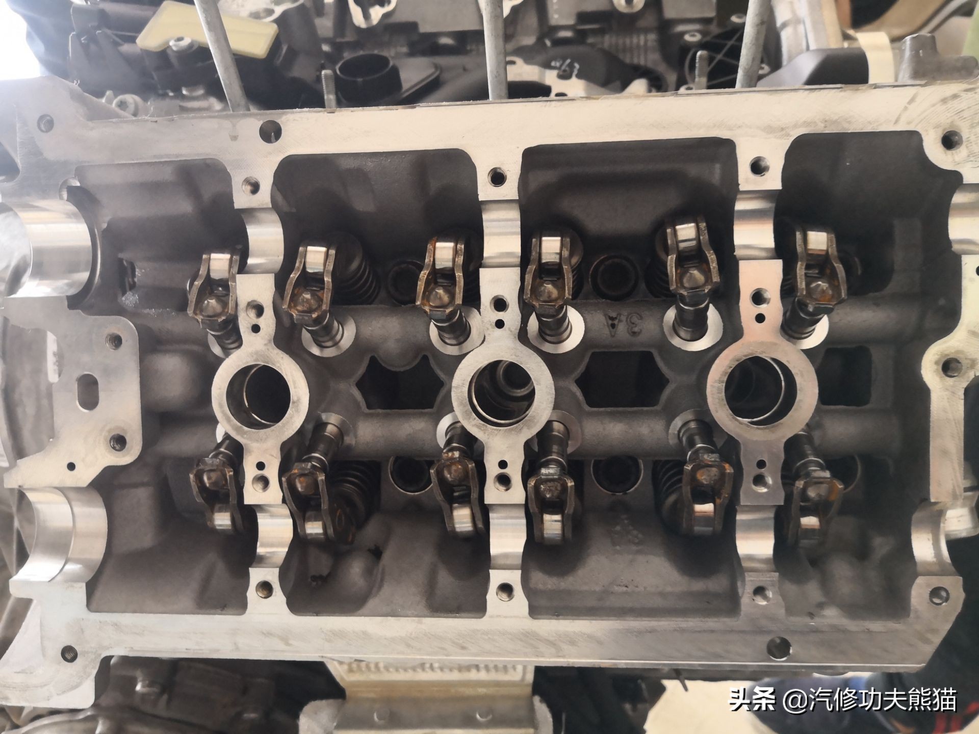 奥迪a8l烧机油严重有什么征兆,奥迪a8l烧机油现象普遍吗