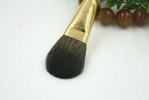 新手化妆需要使用什么样的化妆刷,化妆刷的认识与使用方法