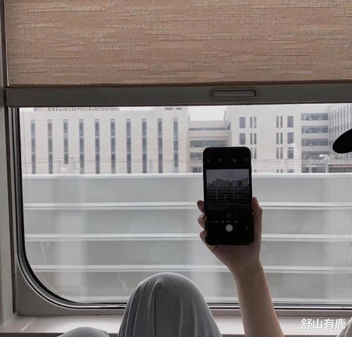 朋友圈中,层次越低的人,越喜欢用这3种“头像”来显摆自己