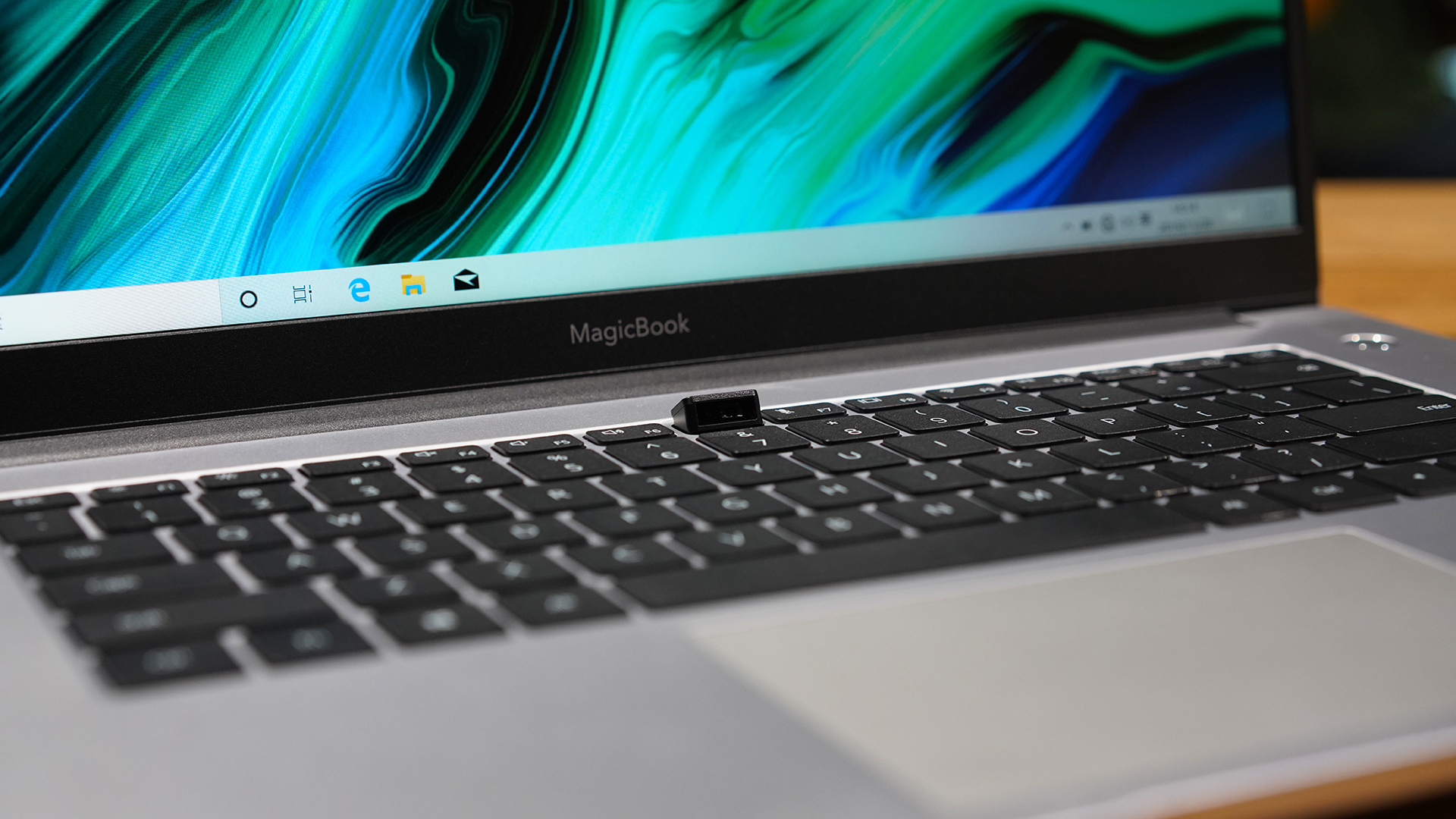 4000左右荣耀magic,4000左右荣耀magicbook系列哪个好