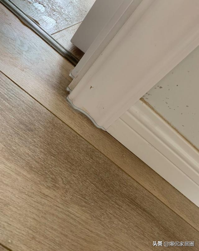 瓦工师傅说先贴砖再装门窗,瓦工师傅说先装门再收口