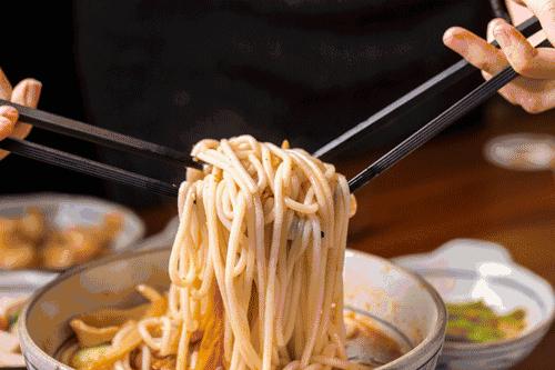 迷死氧亲身体验,我在日本吸掉了一桶脂肪和半张脸