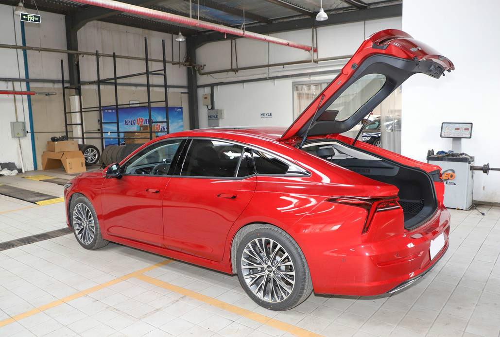 奔腾b70哪款车值得购买,起步快油耗低的b级车