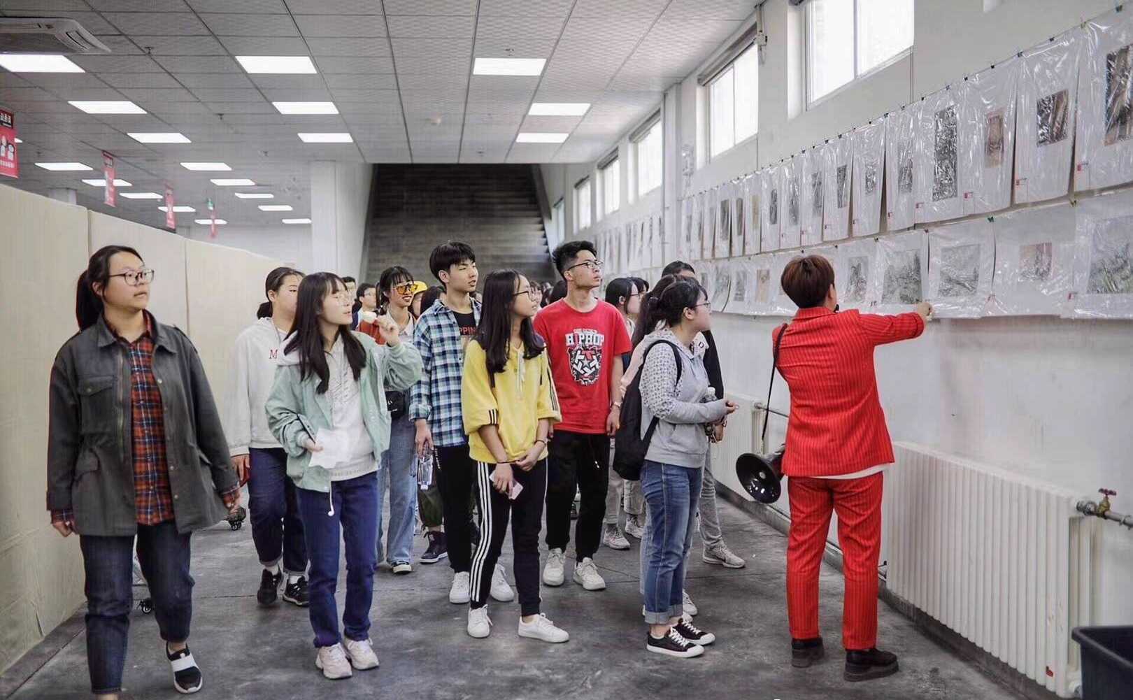 西安丹青易考美术学校,西安丹青画室集训费用