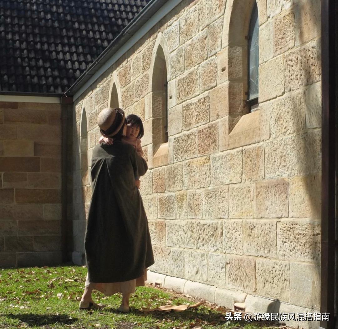 我的妈妈是个白富美图片,我的妈妈是一个很漂亮的人的英文