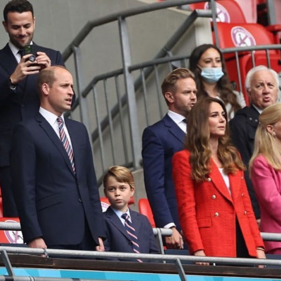 凯特带娃,凯特带娃出街