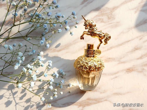 安娜苏筑梦天马香水有酒精味吗,安娜苏筑梦天马香水多少毫升