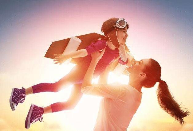 一岁宝宝老是揉脸怎么回事,婴儿脸上长痘痘一直用手搓