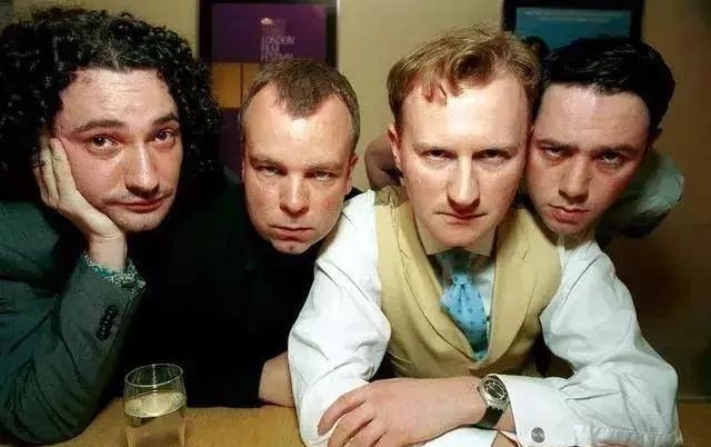 《黑镜》的接力棒,它接了