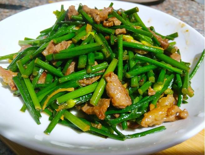 这8道美食菜谱，馋哭老人和孩子，现在学做也不迟