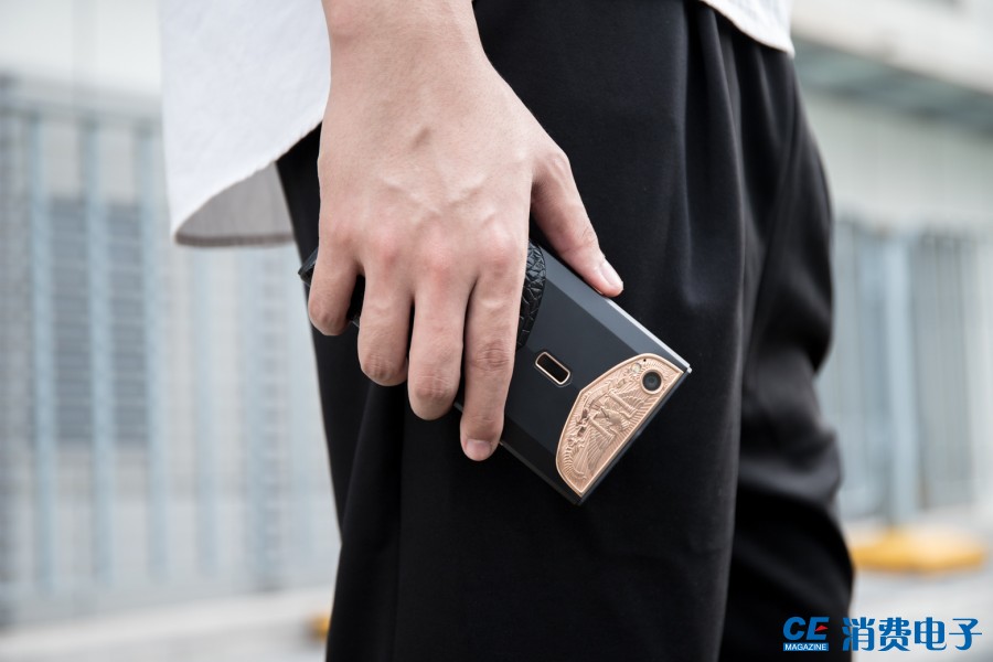 愈磨砺，愈光芒丨HANMAC骑士III手机体验评测！