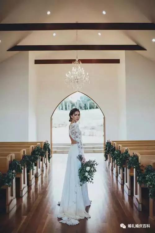 还用鲜花?这些创意婚礼路引更个性!