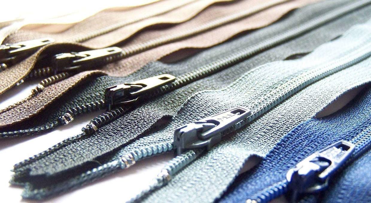 衣服拉链不好拉怎么办教你一招,衣服拉链不顺畅是什么原因