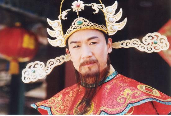 财神爷有多少人供奉现在,家里供的财神爷好几年没灵验了