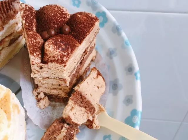 上海美食推荐必吃的餐厅最新,上海最值得去的5家餐厅好吃不贵