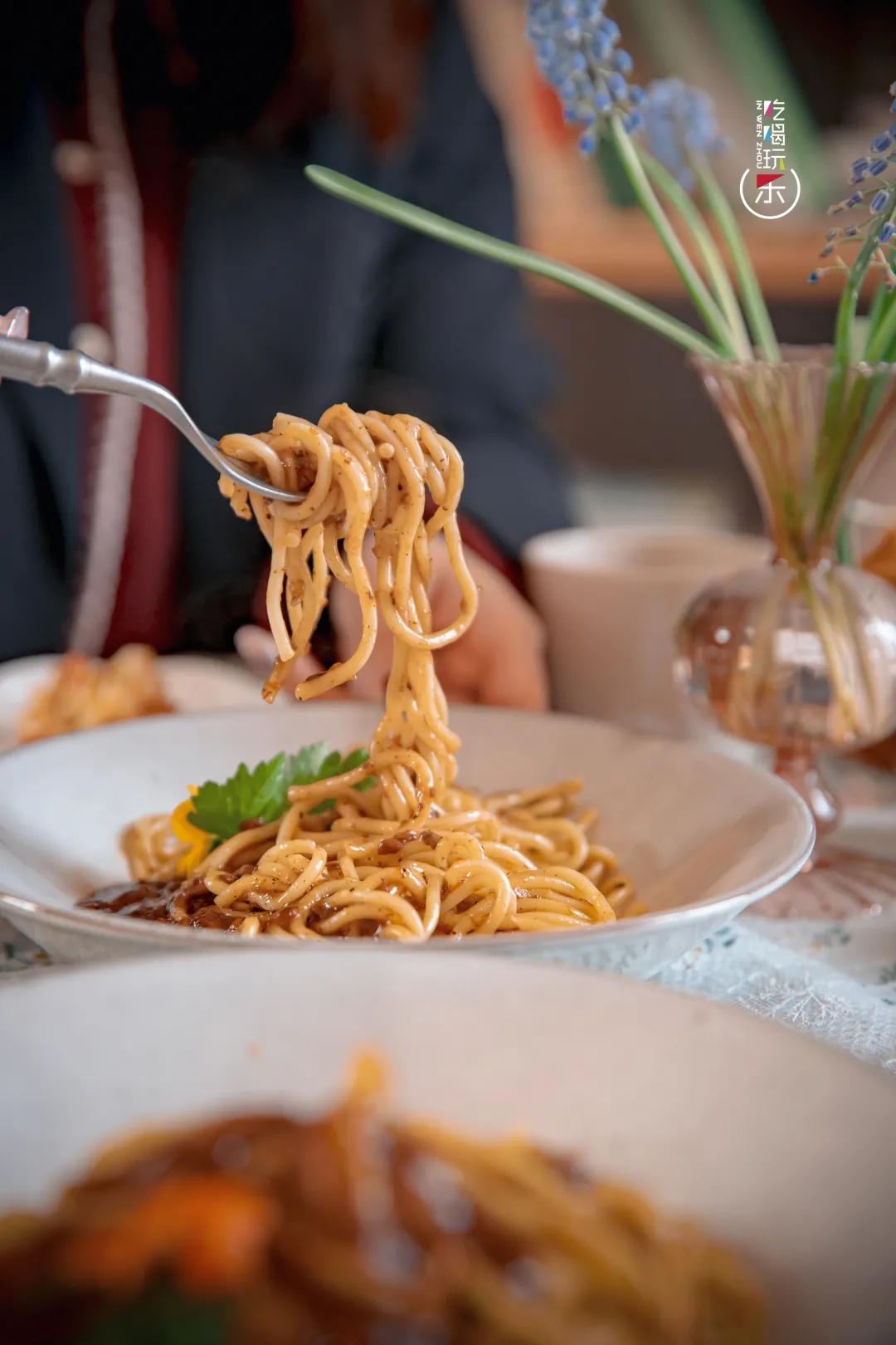 温州城中惊现“空中花园”，把美学装进料理里