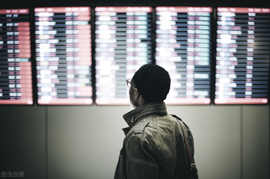 最佳资源配置·从*血卖**求生到身价780亿「红牛模式」