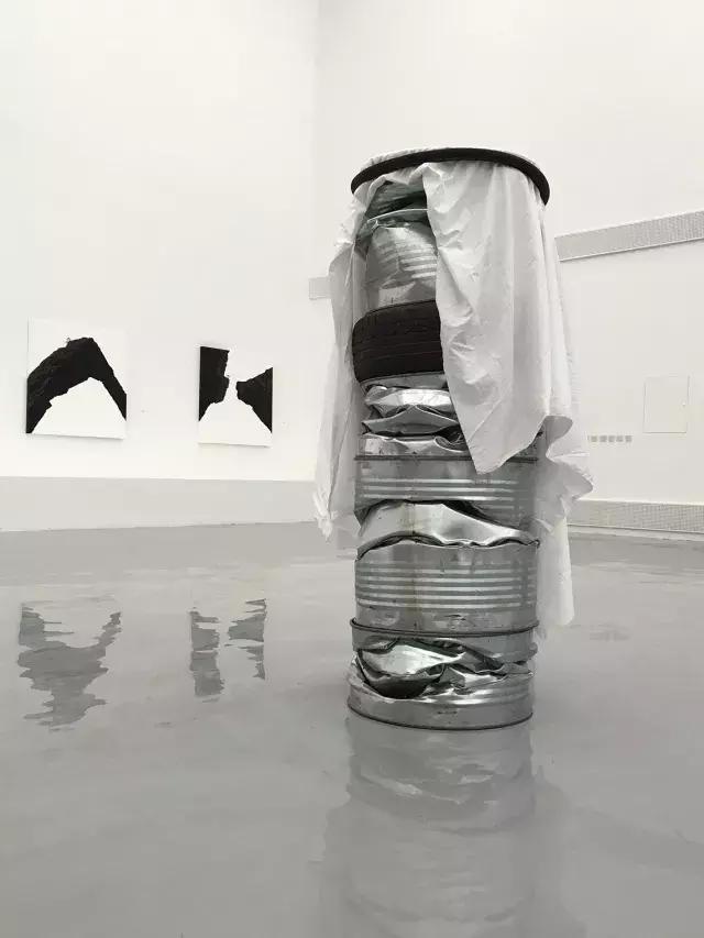 任宏伟|油桶中的褶皱美学
