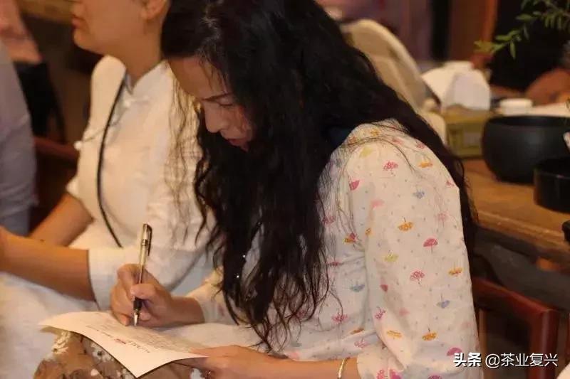 为什么用老班章做熟茶便宜,用老班章发酵的熟茶勐海有几家