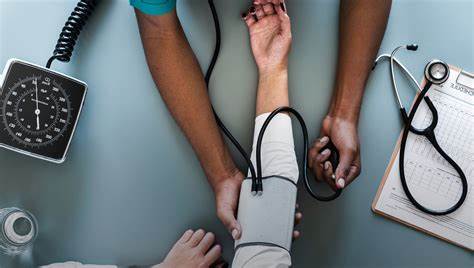 尿酸高吃什么东西能把尿酸降下来,尿酸高吃什么食物可使尿酸降下来