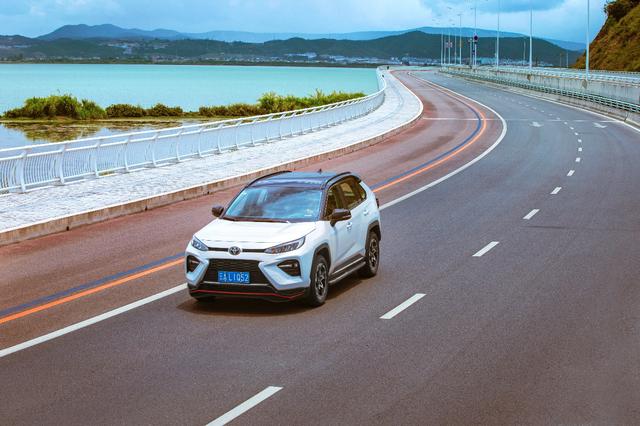 溯·承丨与威兰达一起探索千年滇池的繁华起源