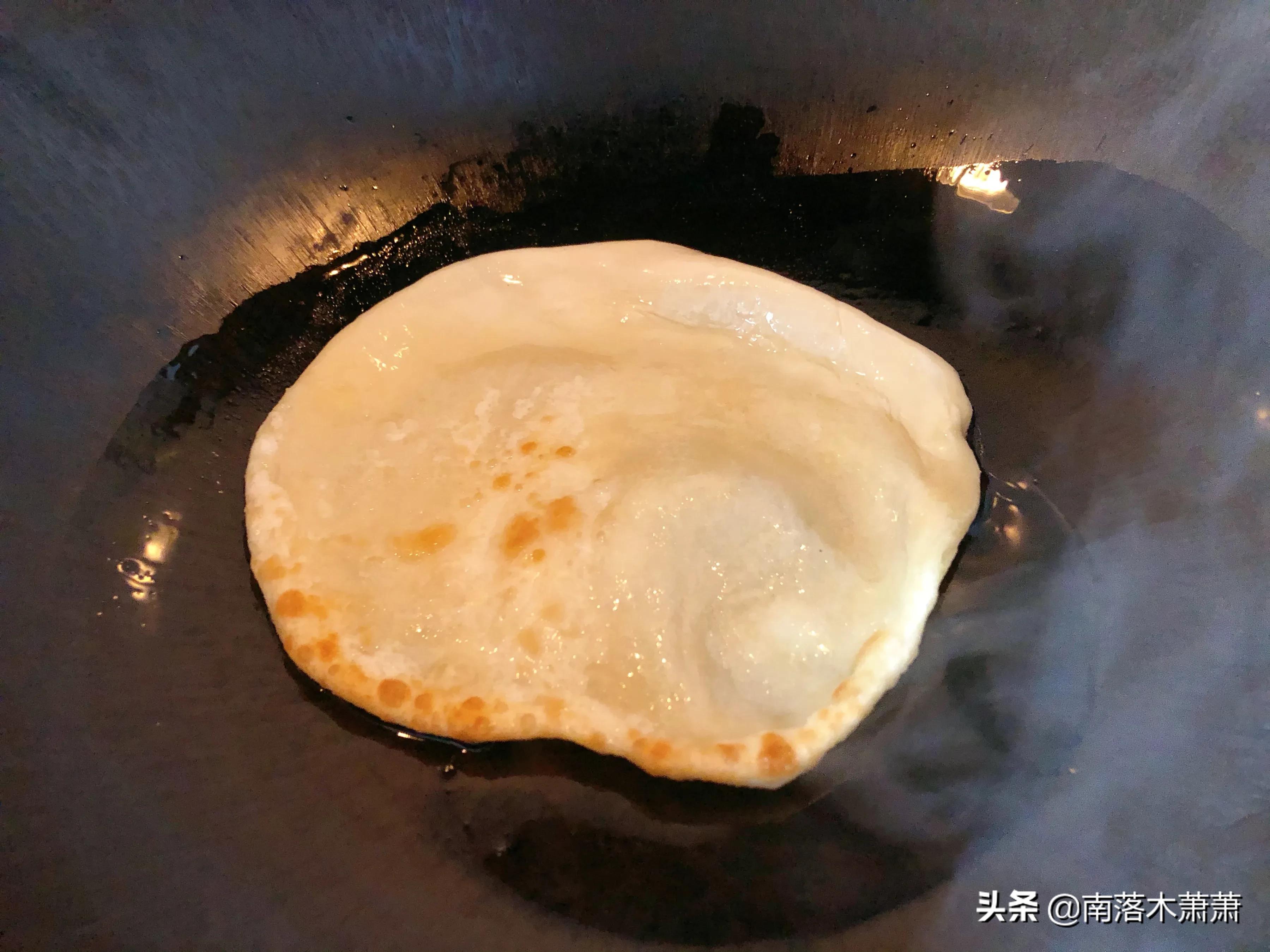 水煮大虾是冷水下锅还是开水下锅,水煮大虾是热水下锅还是凉水下锅