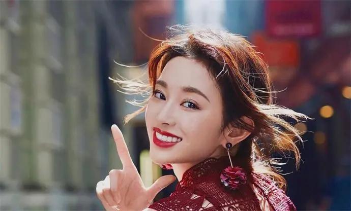 哈哈哈哈好久没看到这么烂的剧了