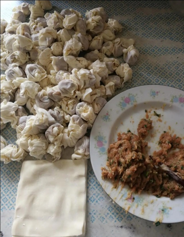 馄饨店配方学习,馄饨店师傅做馄饨全过程