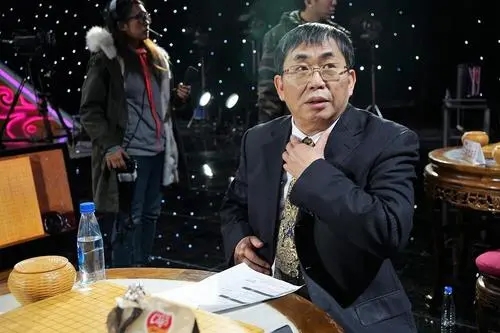 棋圣聂卫平照片,聂卫平上一任棋圣