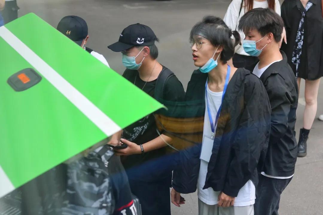 武汉外语外事学院新生,2022年武汉外语外事新生报到