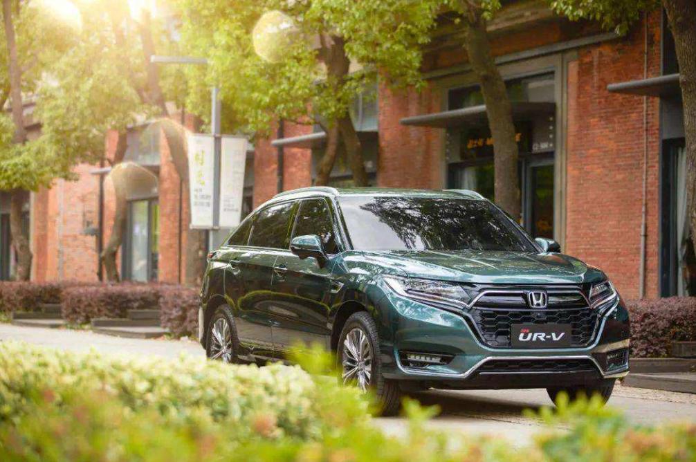 全新urv即将上市,新款urv曝光车身加长主打轻奢主义