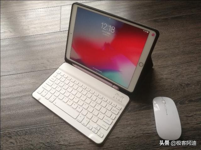 ipadair3妙控键盘开箱,ipadair3最适合的键盘和鼠标