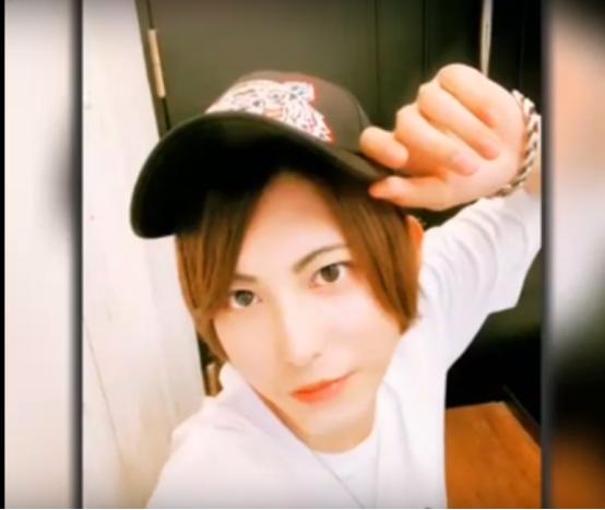 中年女人也需要爱！26岁男子当“职业男友”月入100万