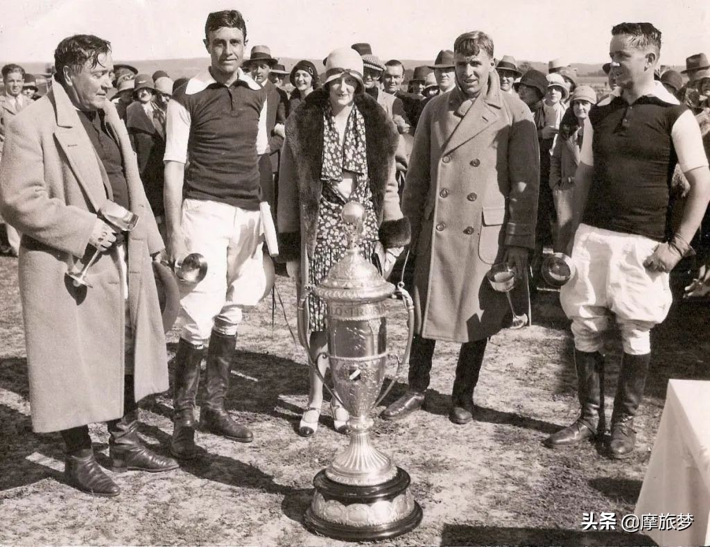 zara经典衬衫,zara衬衣是什么牌子