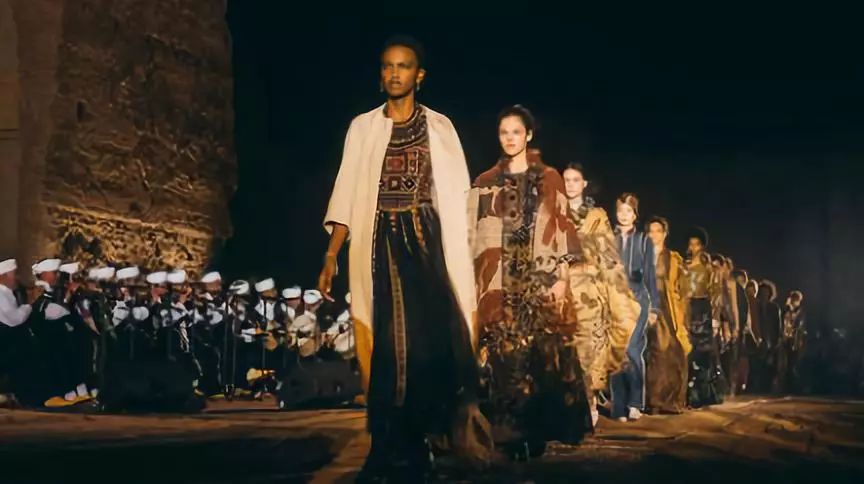 dior抄袭事件后续,dior抄袭马面裙事件