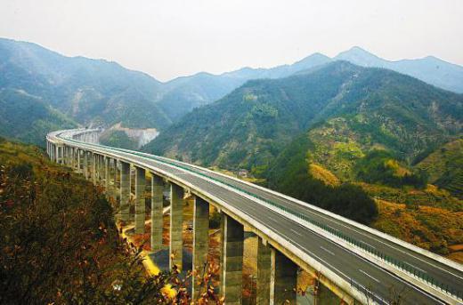 足彩双色球预测,足彩智能大数据预测