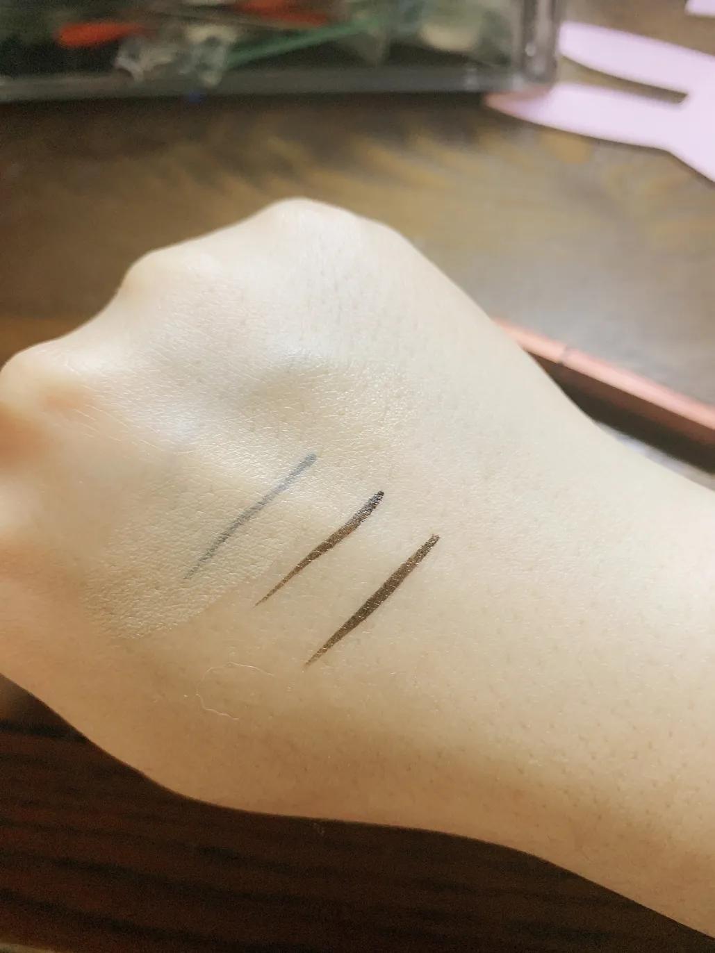 雅诗兰黛沁水粉底液怎样选色号,雅诗兰黛沁水粉底液推荐哪个色号