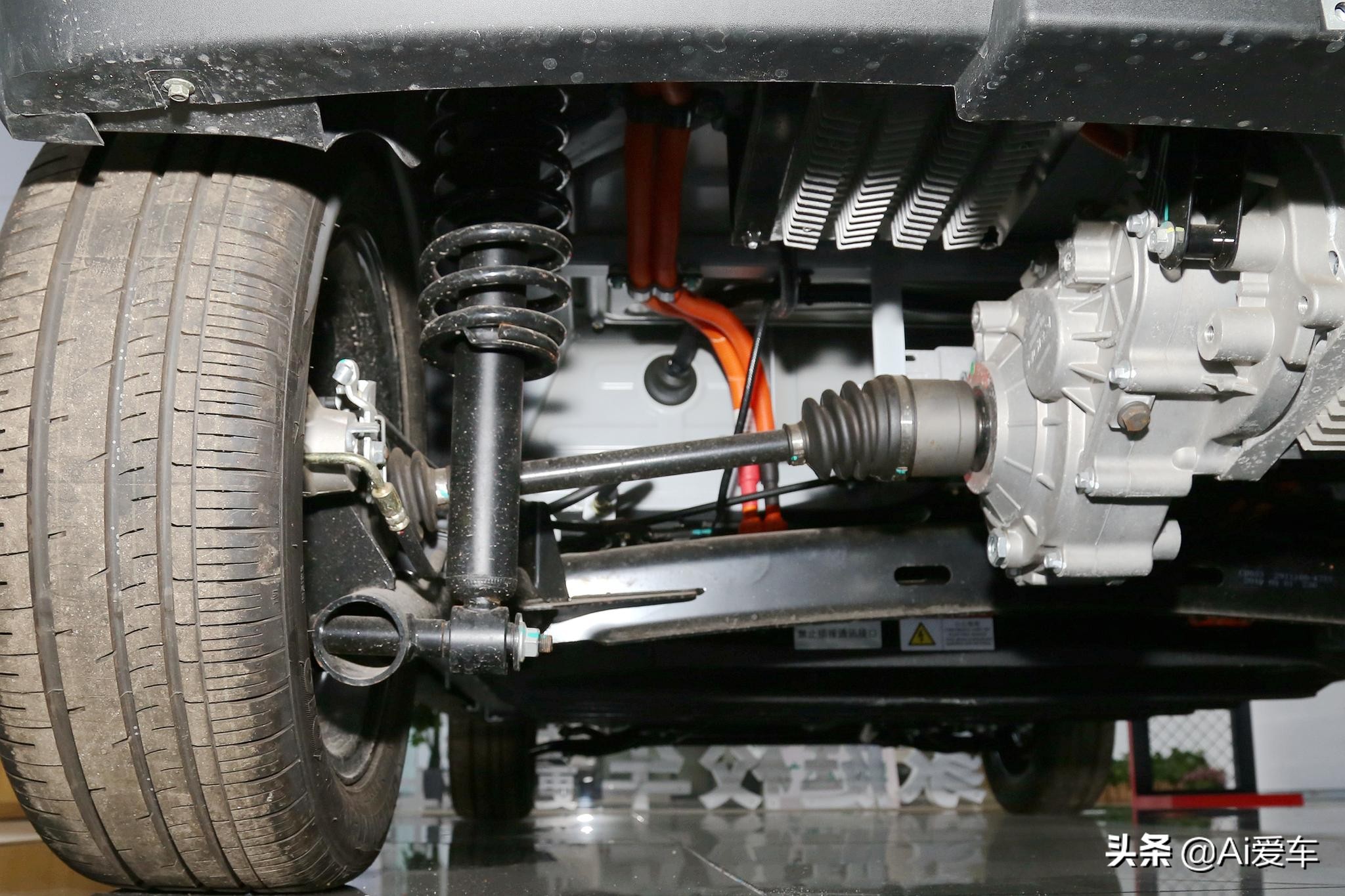 北汽新能源豹100价格,国产大g纯电动