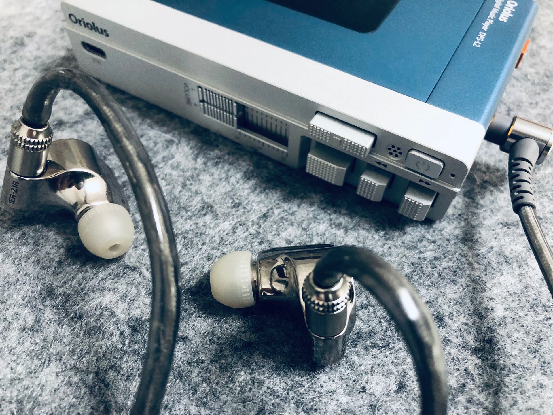 乐彼w1和艾巴索dc04pro,乐彼w1和w2发售时间