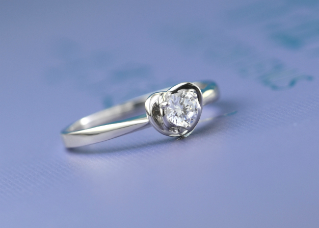 结婚戒指一般都买什么款式的,结婚戒指买什么品牌一对