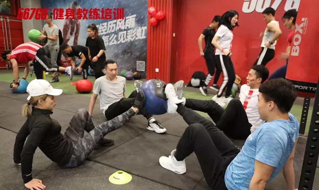 健身教练培训机构有哪些,一个健身教练创业的十年