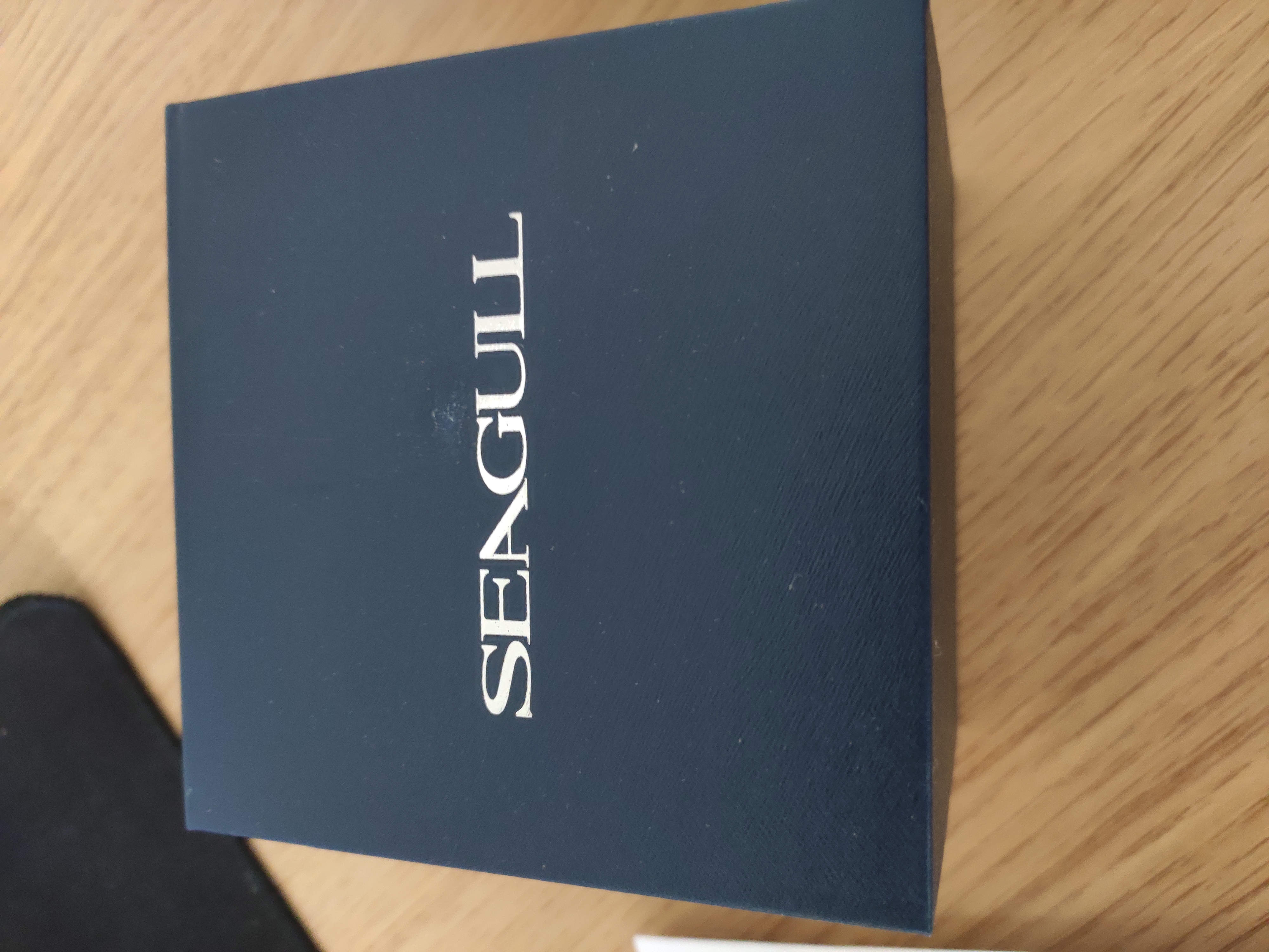 西铁城机械表和海鸥机械表哪个好,国产机械表性价比机芯