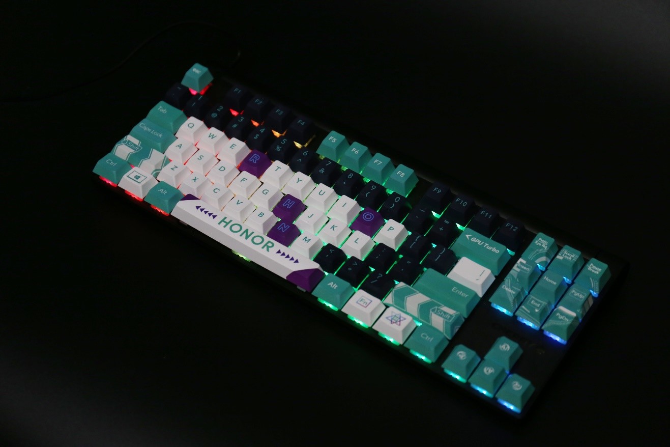 荣耀联名cherry推出电竞机械键盘,樱桃x荣耀联名键盘价格