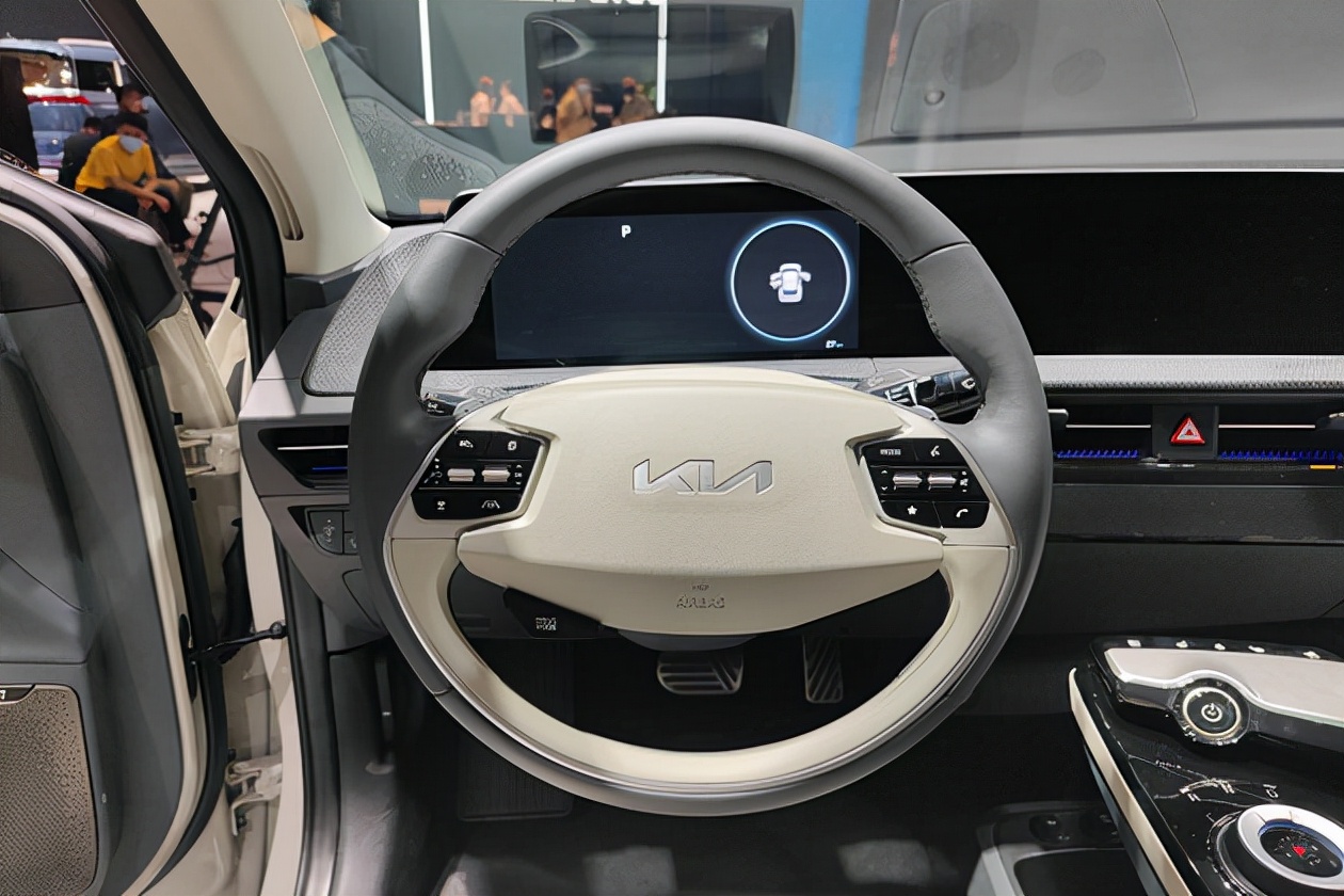 璧蜂簹ev6浜浉涓婃捣杞﹀睍鏂拌璁￠珮缁埅,鏂版璧蜂簹ev6姝ｅ紡鍏竷