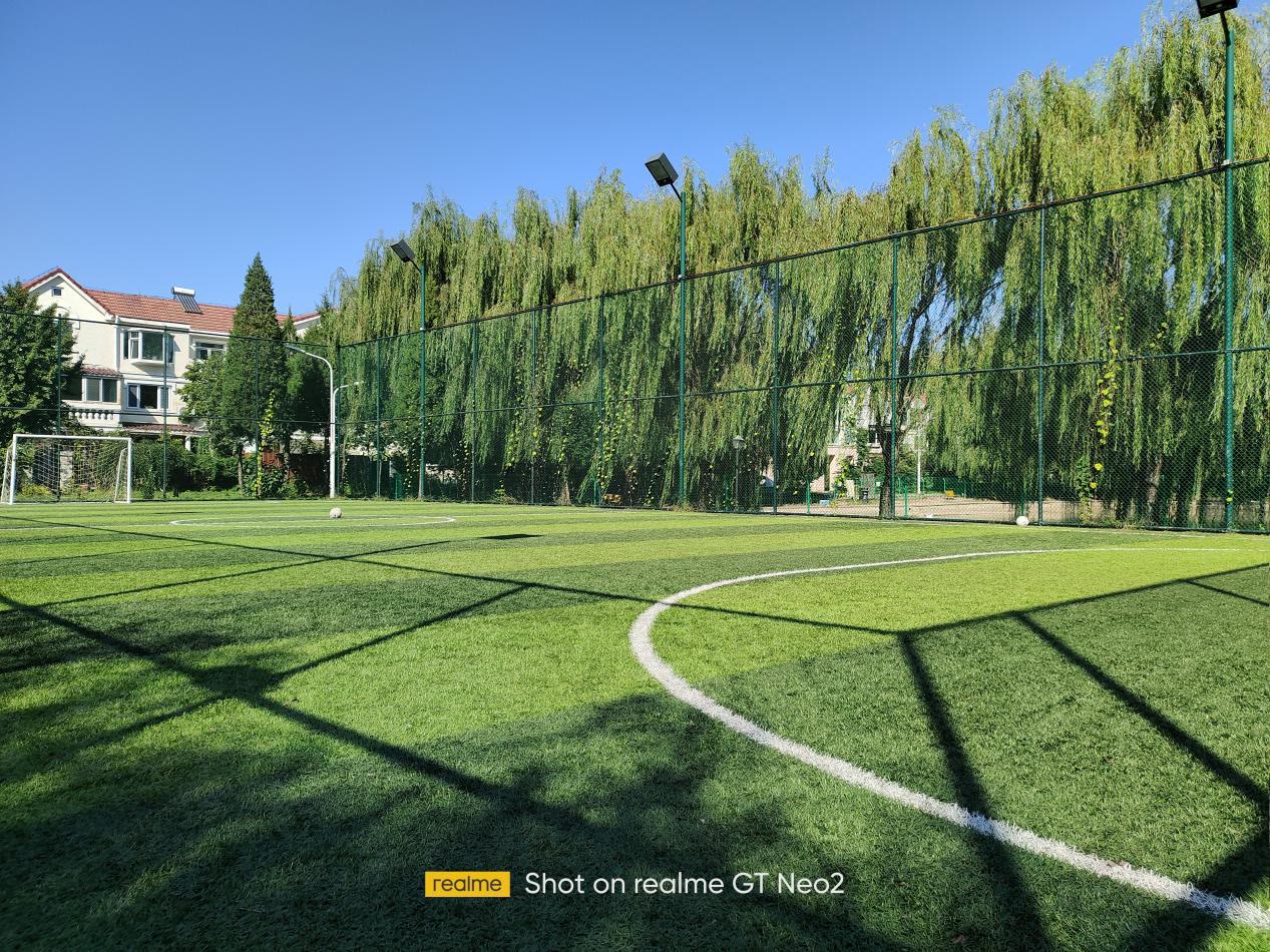 主打性价比的游戏本,主打性能性价比高的手机