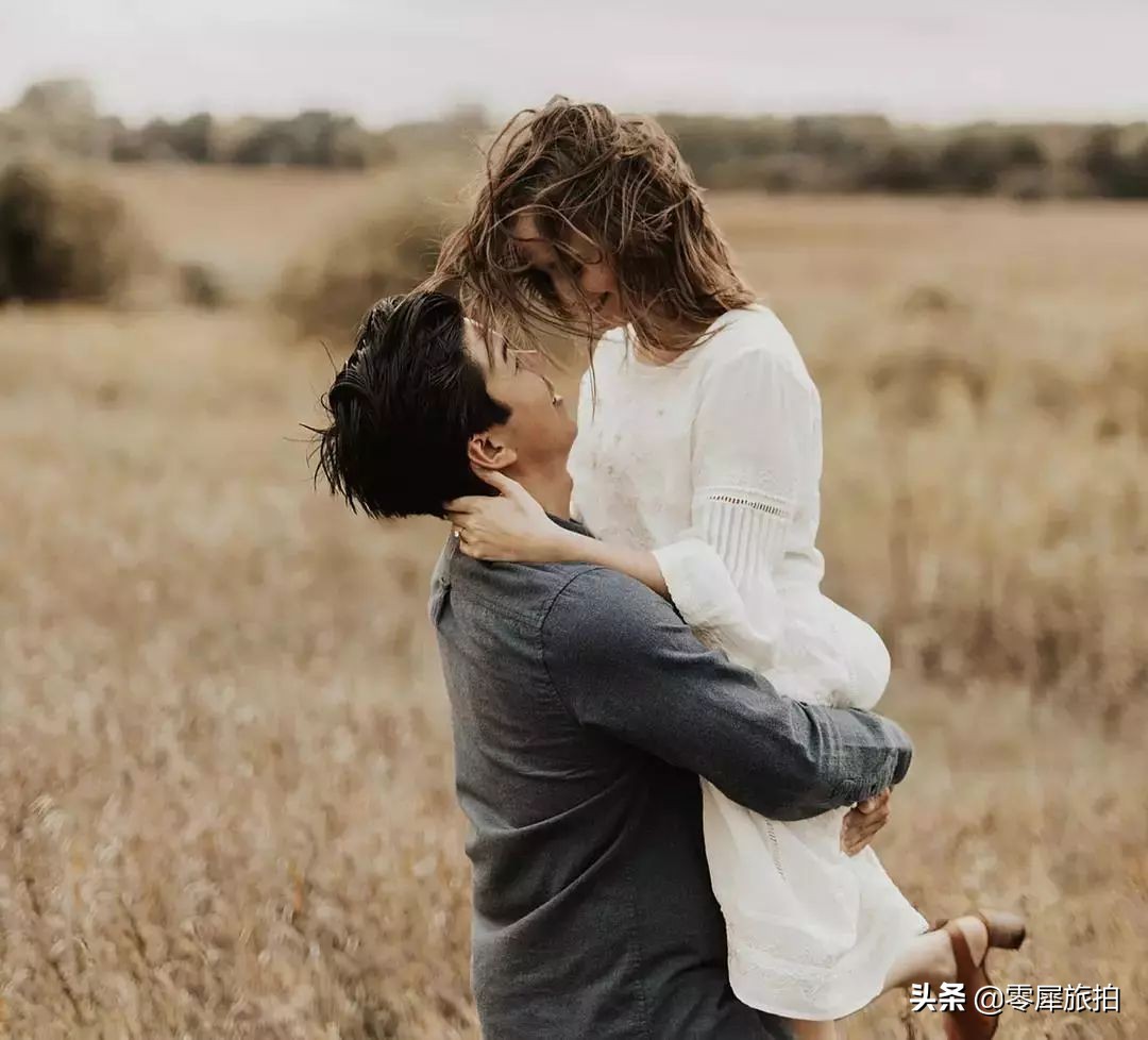 拍婚纱照的穿搭技巧女,拍婚纱照怎么穿私服