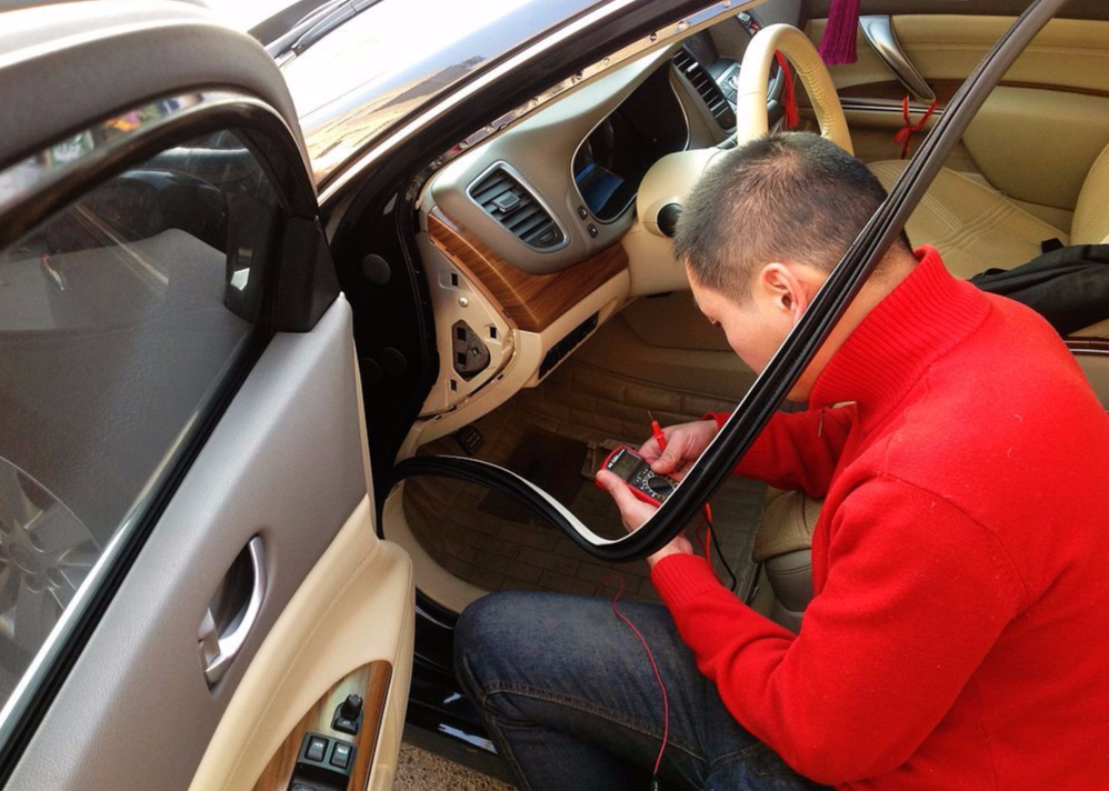 宝沃bx5行车记录仪免布线安装教程,行车记录仪怎么布线教程