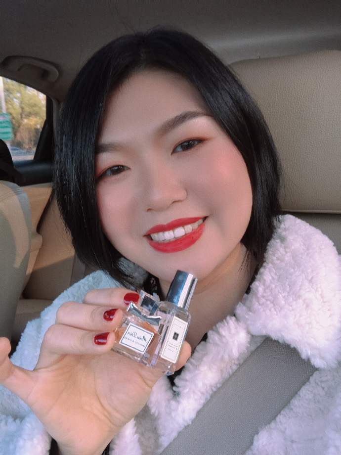 蒙淇淇的代表作品,网红蒙淇淇凡尔赛式秀恩爱