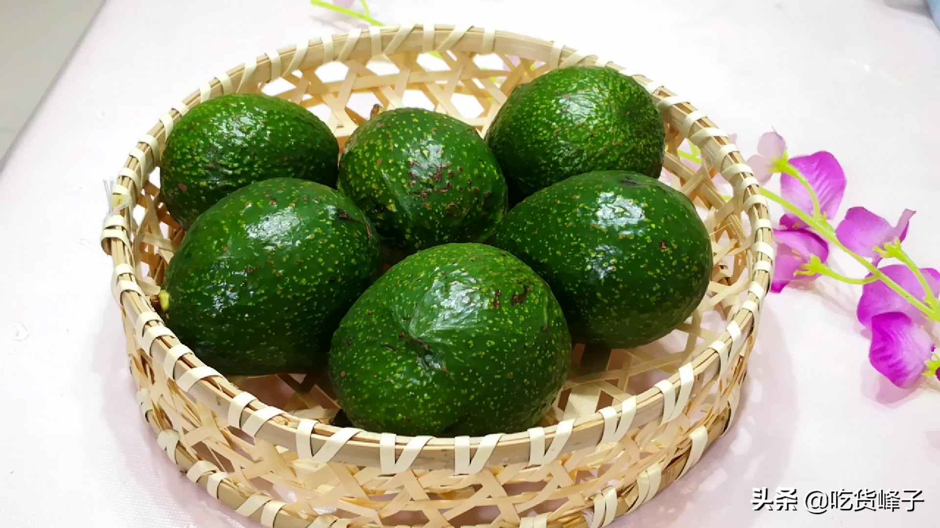 牛油果咋那么贵呢,牛油果凭什么这么贵